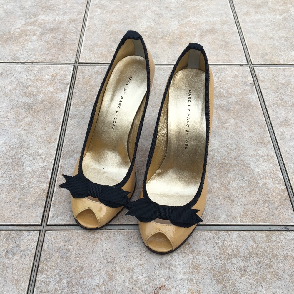 Marc by Marc Jacobs shoes size 7